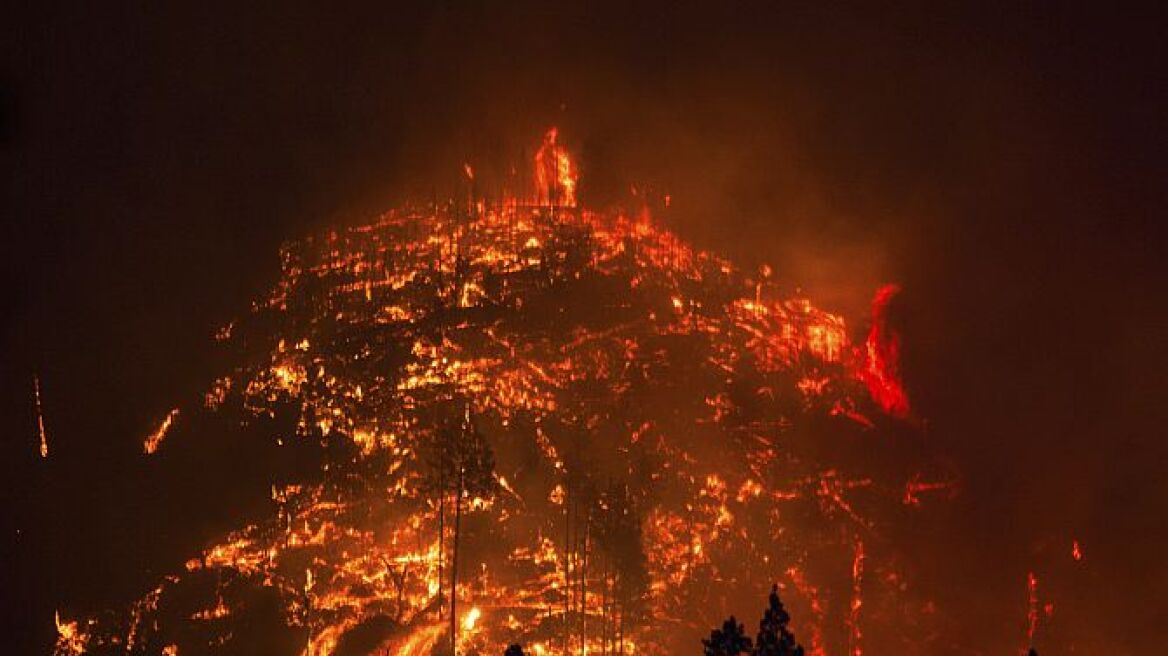 ΗΠΑ: Προειδοποίηση για αναζωπύρωση της πυρκαγιάς που καίει την Καλιφόρνια